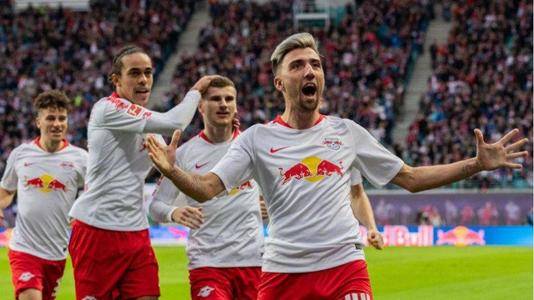 巴萨vs阿拉维斯首发：亚马尔领衔，德容缺席，佩德里替补