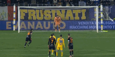 因伤只出场6次，武磊生涯首次中超进球没上双（伤病仅出战6场，武磊中超生涯首次进球未达两位数）